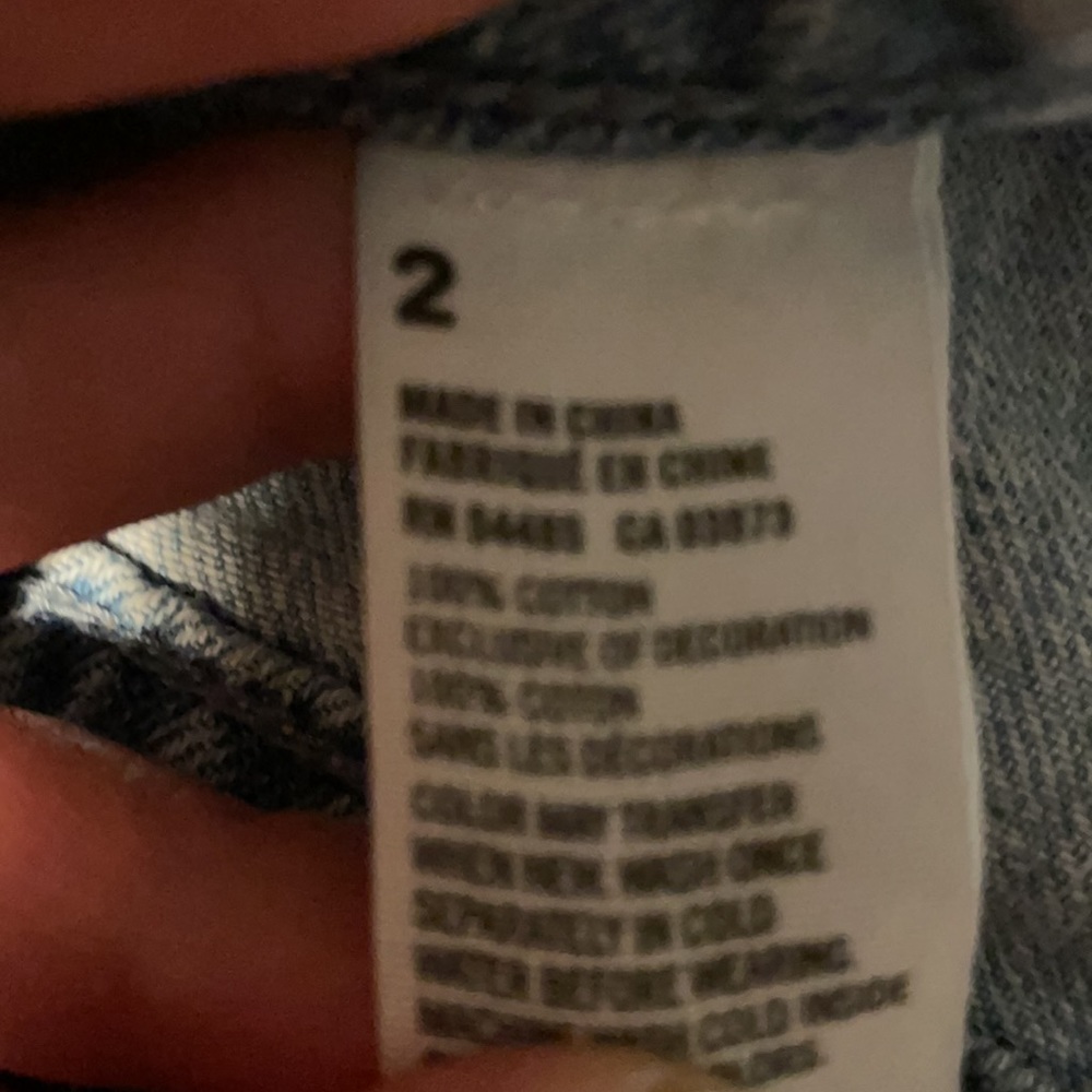 American Eagle Distressed Shorts - Picture 3 of 4